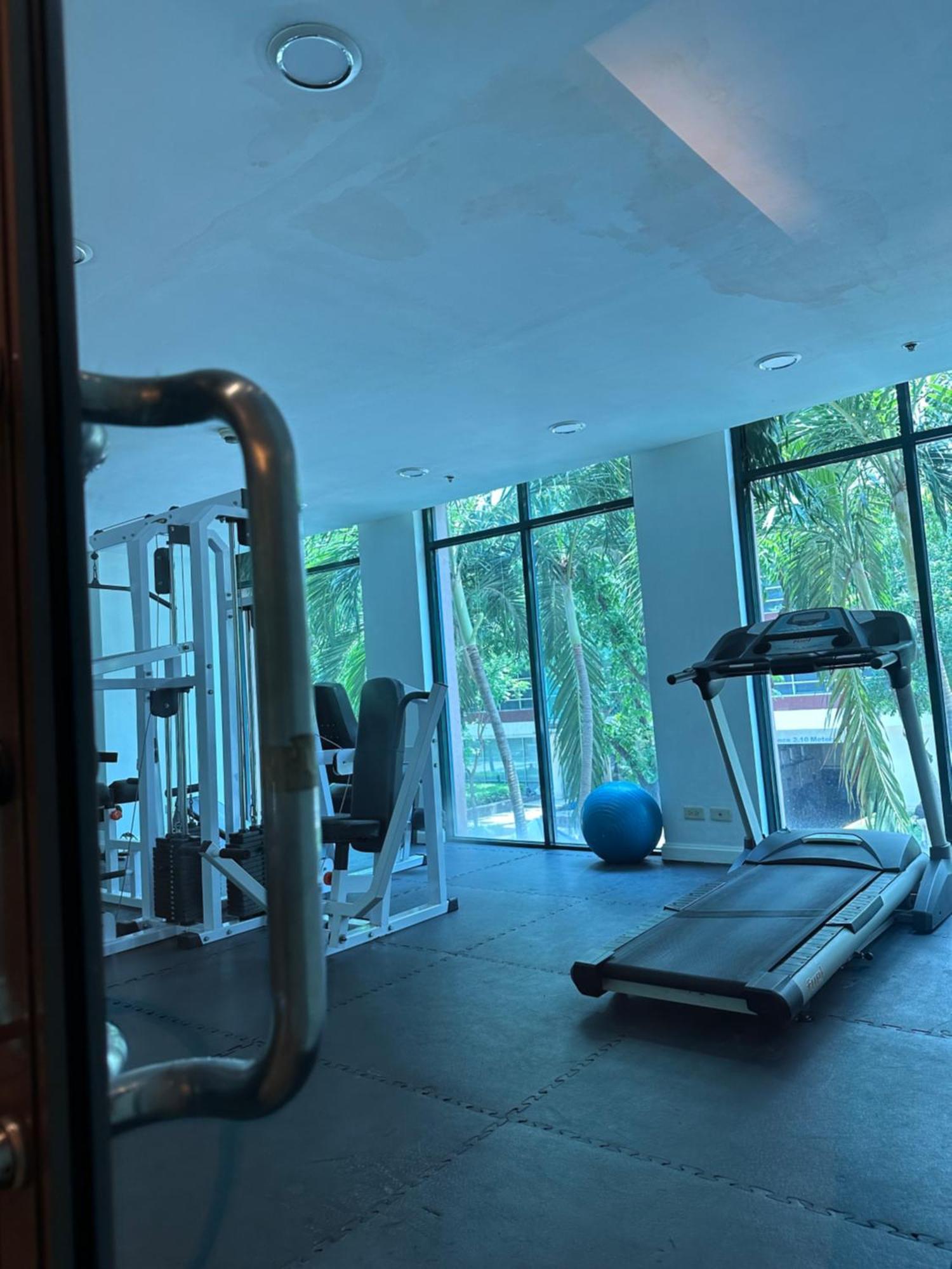 Studio One Condominium, Alabang - Bluu - Fiber Wi-Fi, Netflix-Ready モンテンルパ エクステリア 写真