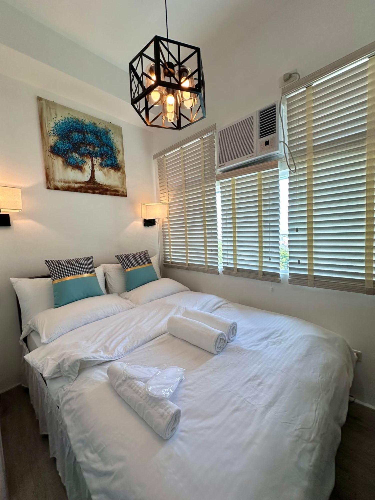 Studio One Condominium, Alabang - Bluu - Fiber Wi-Fi, Netflix-Ready モンテンルパ エクステリア 写真