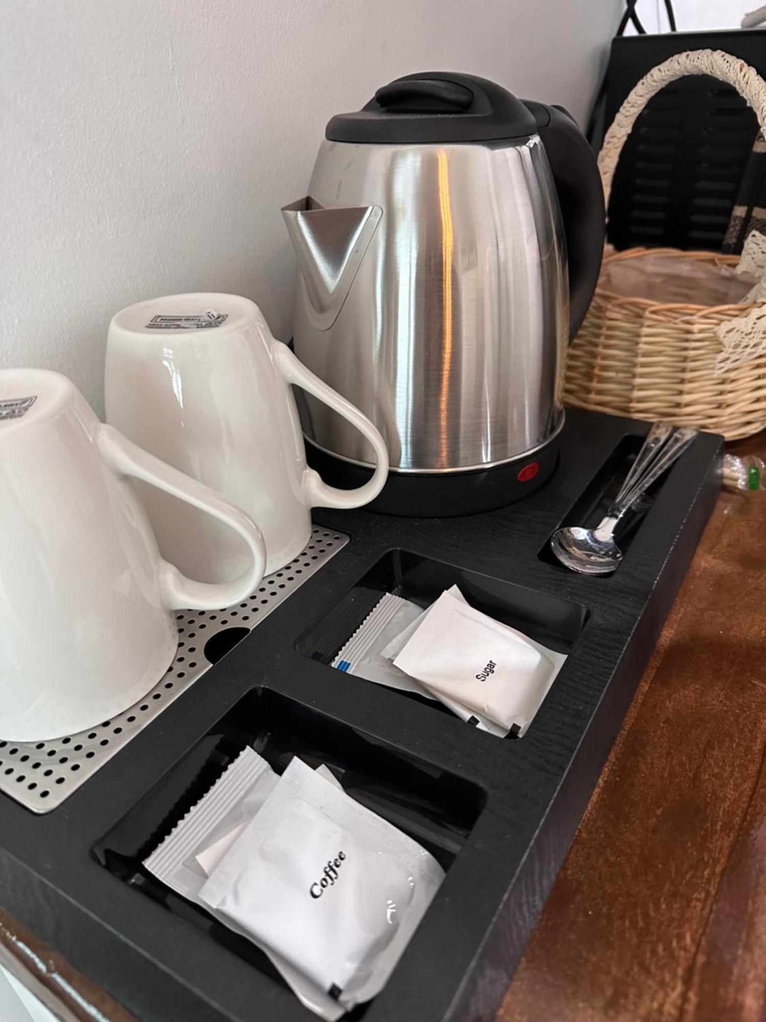 Studio One Condominium, Alabang - Bluu - Fiber Wi-Fi, Netflix-Ready モンテンルパ エクステリア 写真