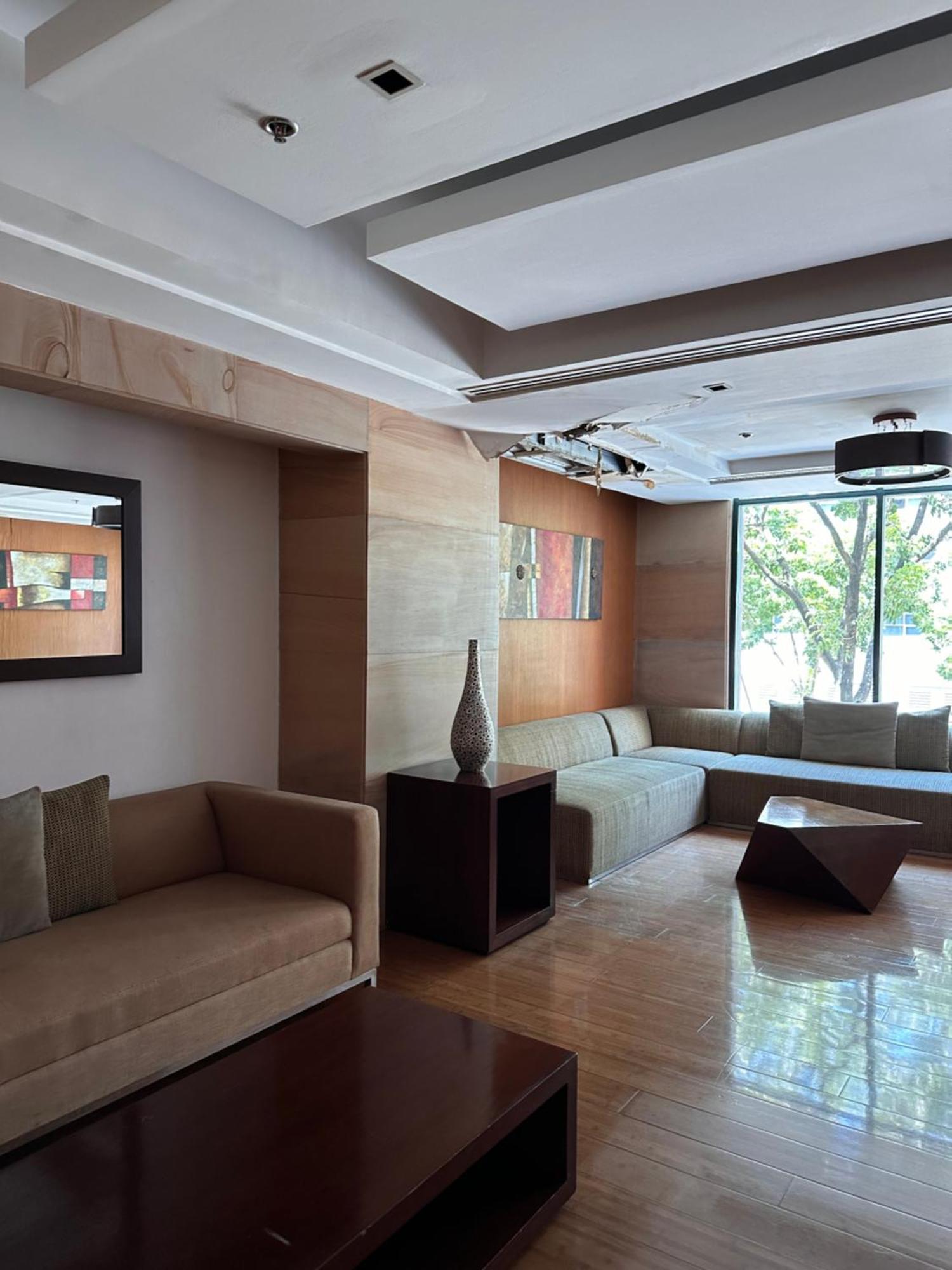 Studio One Condominium, Alabang - Bluu - Fiber Wi-Fi, Netflix-Ready モンテンルパ エクステリア 写真